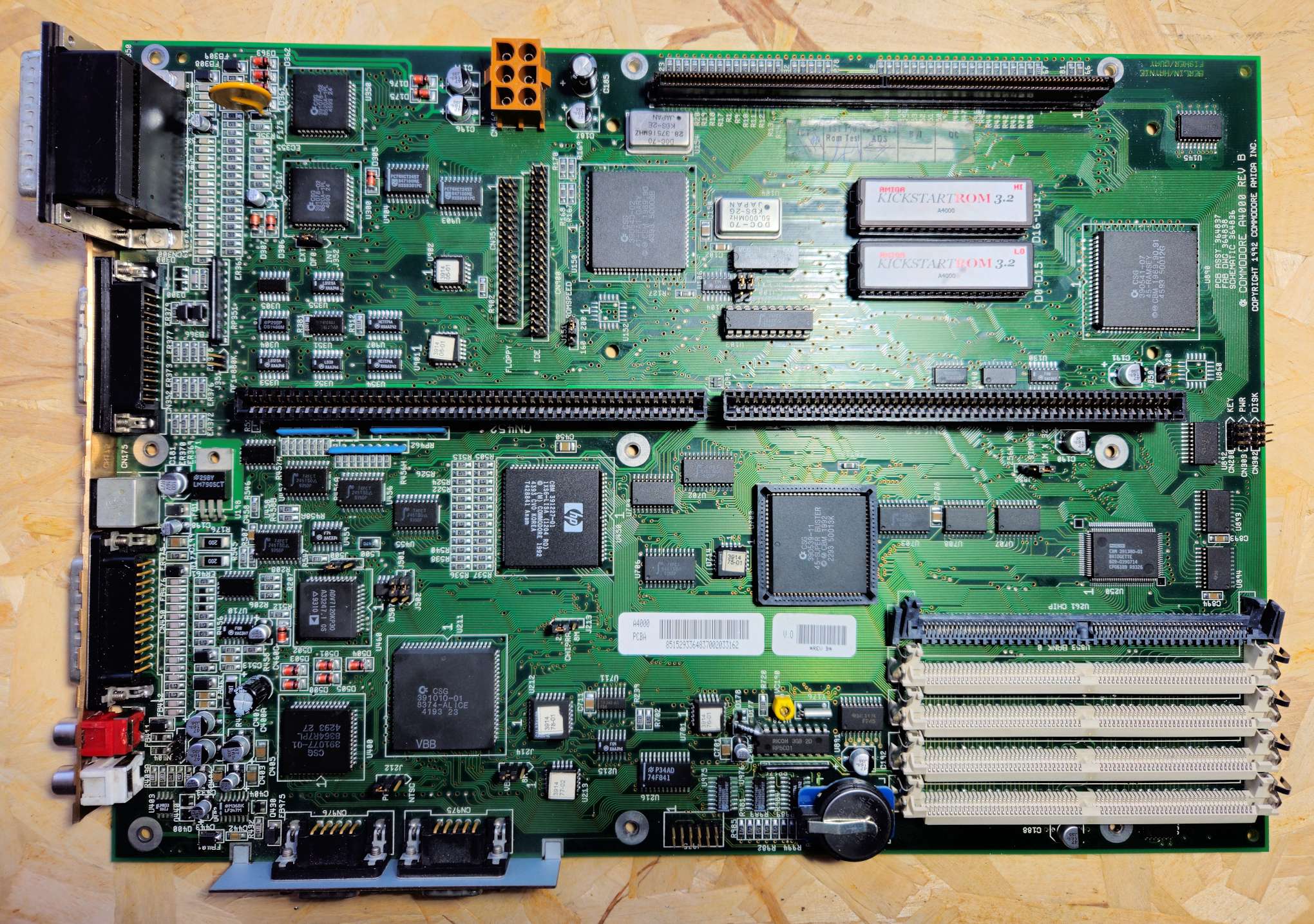 Overview of the Amiga 4000 Rev B Motherboard