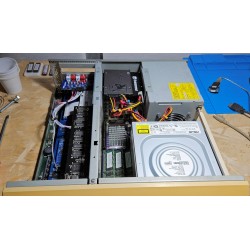 Adattatore convertitore da controller IDE a SATA interno compatibile Commodore AMIGA Adattatore convertitore da controller IDE a SATA interno compatibile Commodore AMIGA