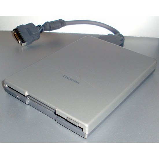 Floppy Disk da 3,5 pollici esterno PA2669U per Toshiba Tecra 8000 / 8100 con cavetto